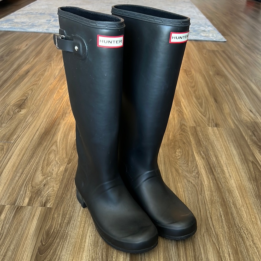 Black Tall Hunter Boots